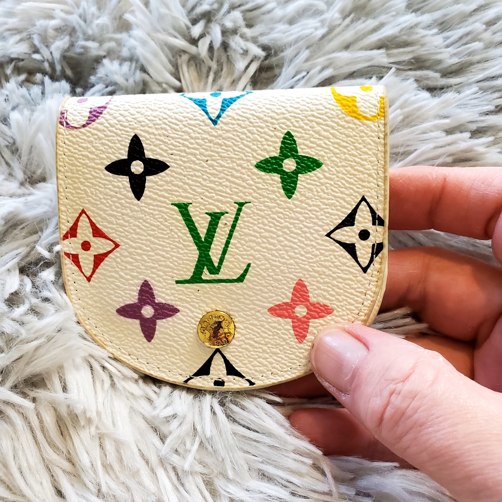 Coin pouch